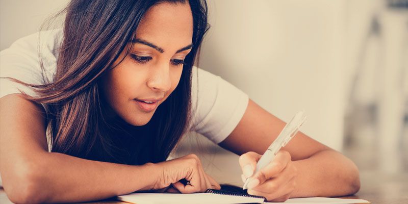 3 reasons why girls outshine boys in board exams