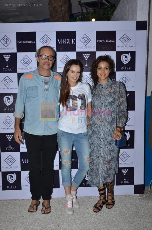 Evelyn Sharma at a fundraiser event for Seams for dreams