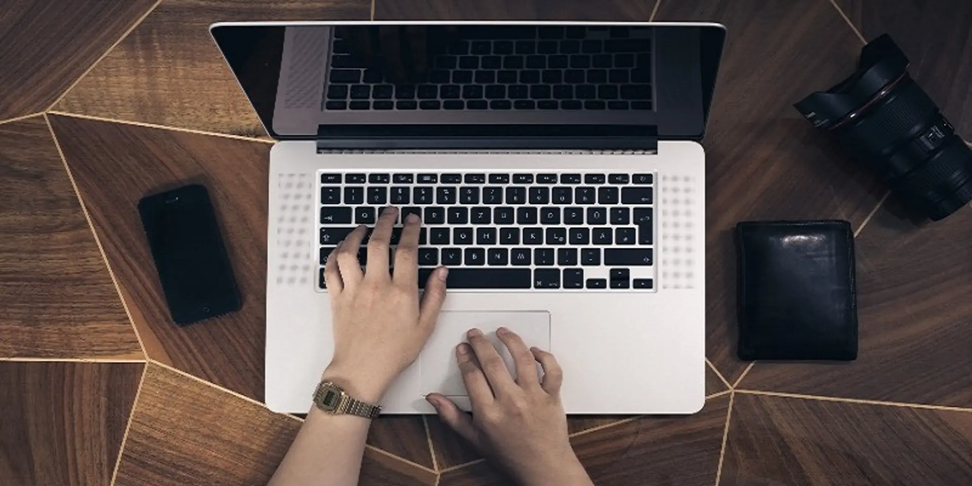 Running an employee-free business without compromising on scale and quality