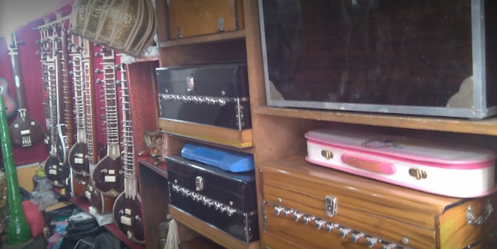 The 40-year-old music shop that is drumming ‘Hapiness'