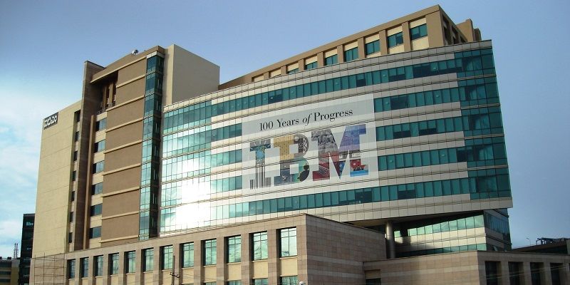 Stock battered after IBM reports 20th consecutive quarterly losses