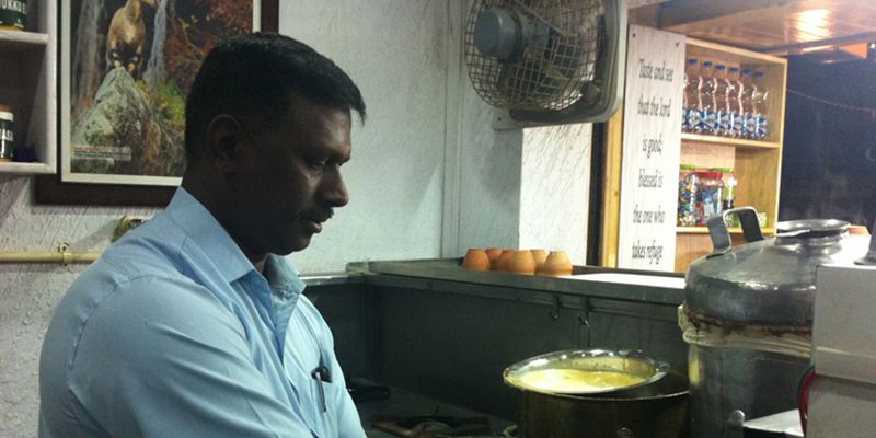 This school-dropout chaiwalla of Sharon Tea is taking on the likes of Chai Point