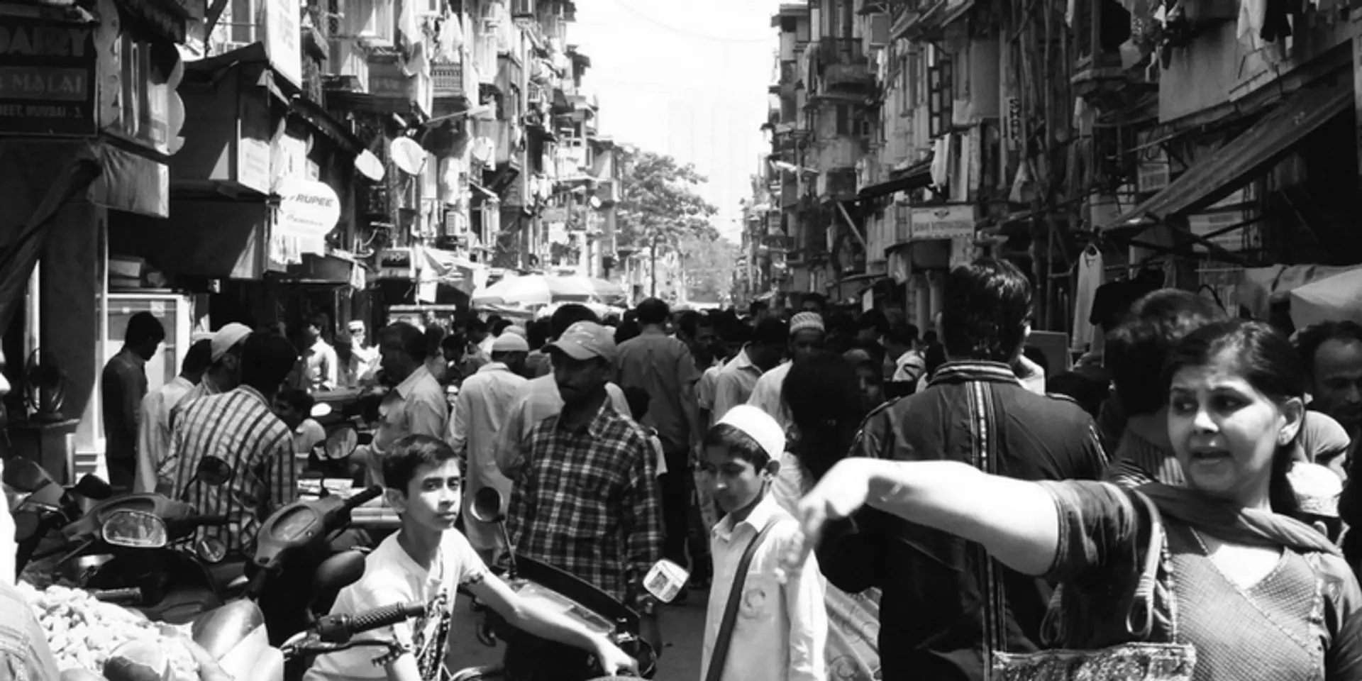 24-year-old girl from Bhendi Bazaar tops BDS exam