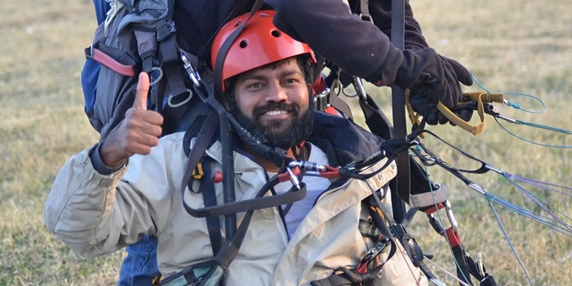 Paragliding in Bir