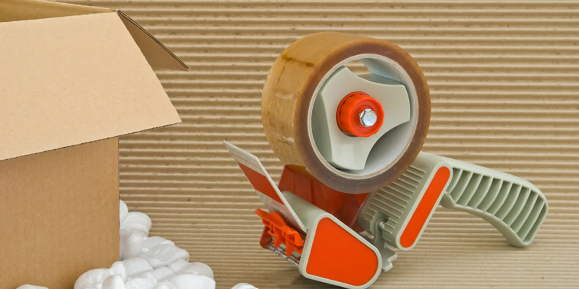 5 ways your business can save money on packaging