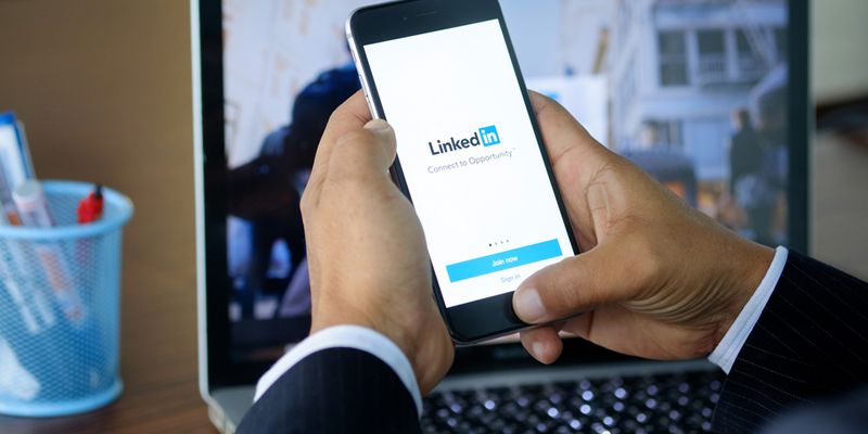 1 consolidated way to make your LinkedIn profile stand out