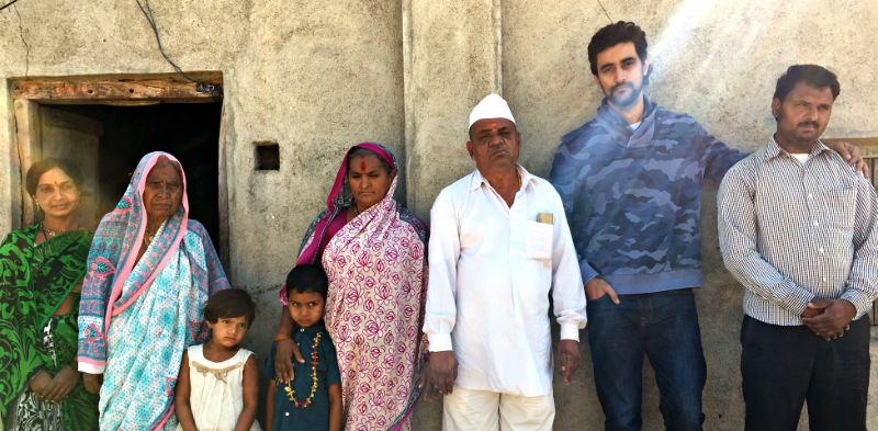 Actor Kunal Kapoor comes to the rescue of the Uri martyrs