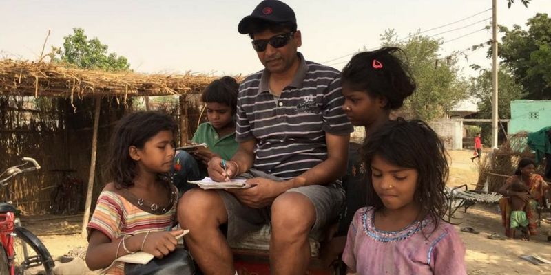 This lawyer from Ludhiana has been teaching slum kids the last four years