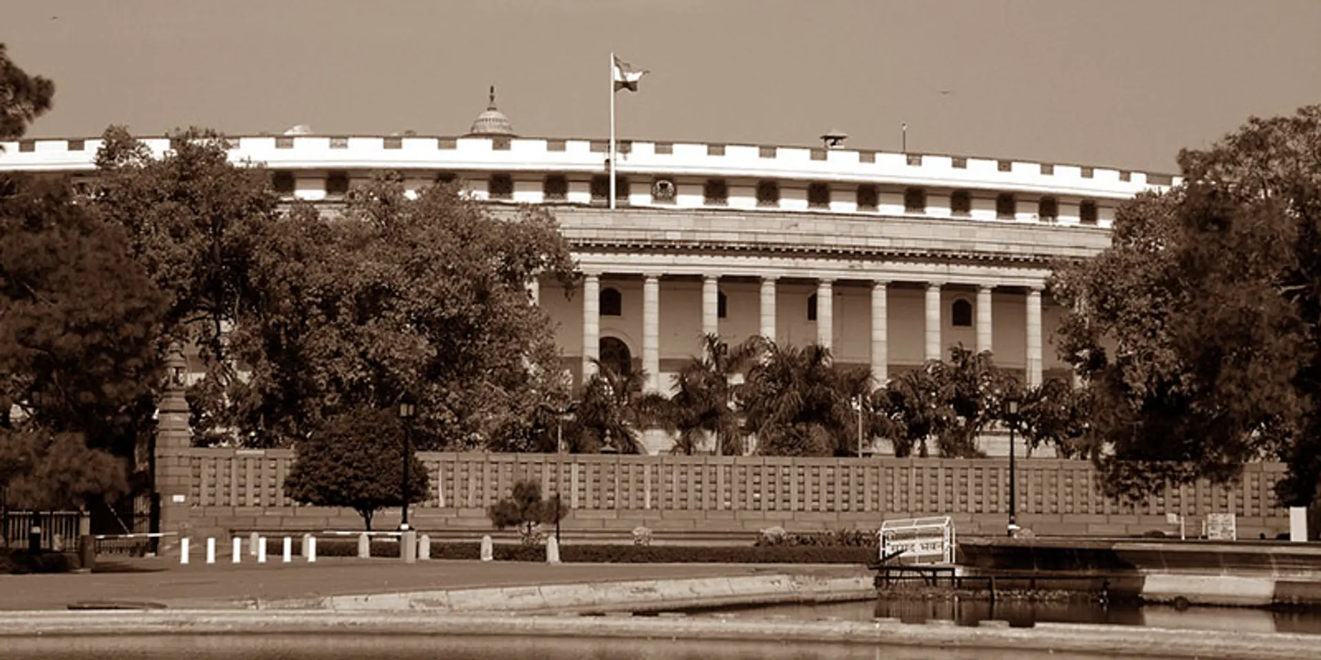Rs 50 lakh and a five-year jail term for advertising fairness cream: Health Ministry in draft bill