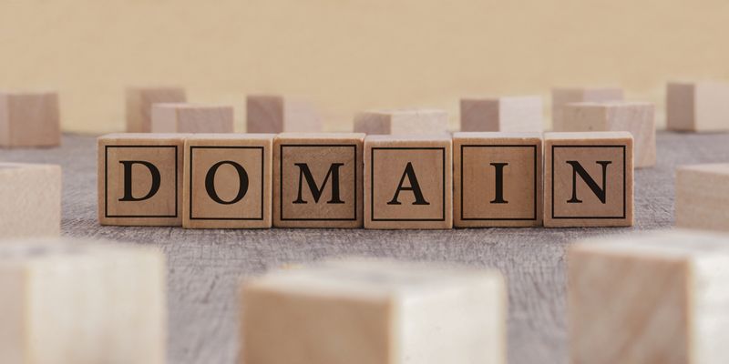 5 tips to choose the perfect dot-com domain name