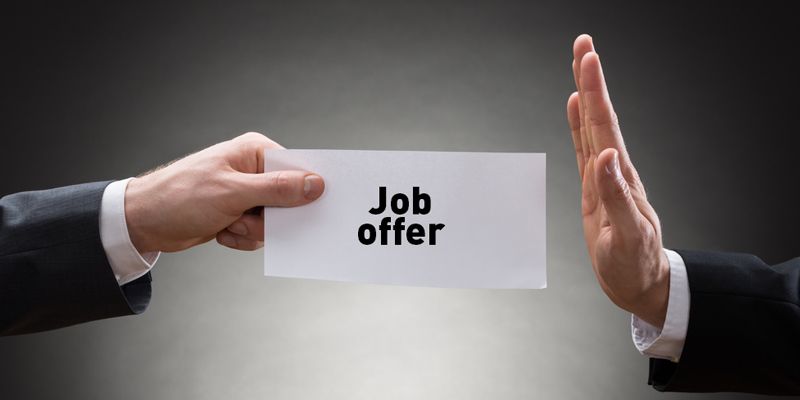 How to politely turn down a job offer without burning bridges