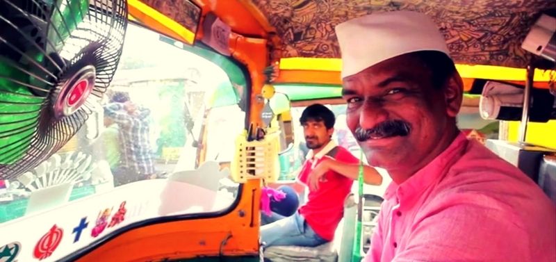 Amdavad’s autorickshawala who survives on a meter that reads zero is redefining selflessness