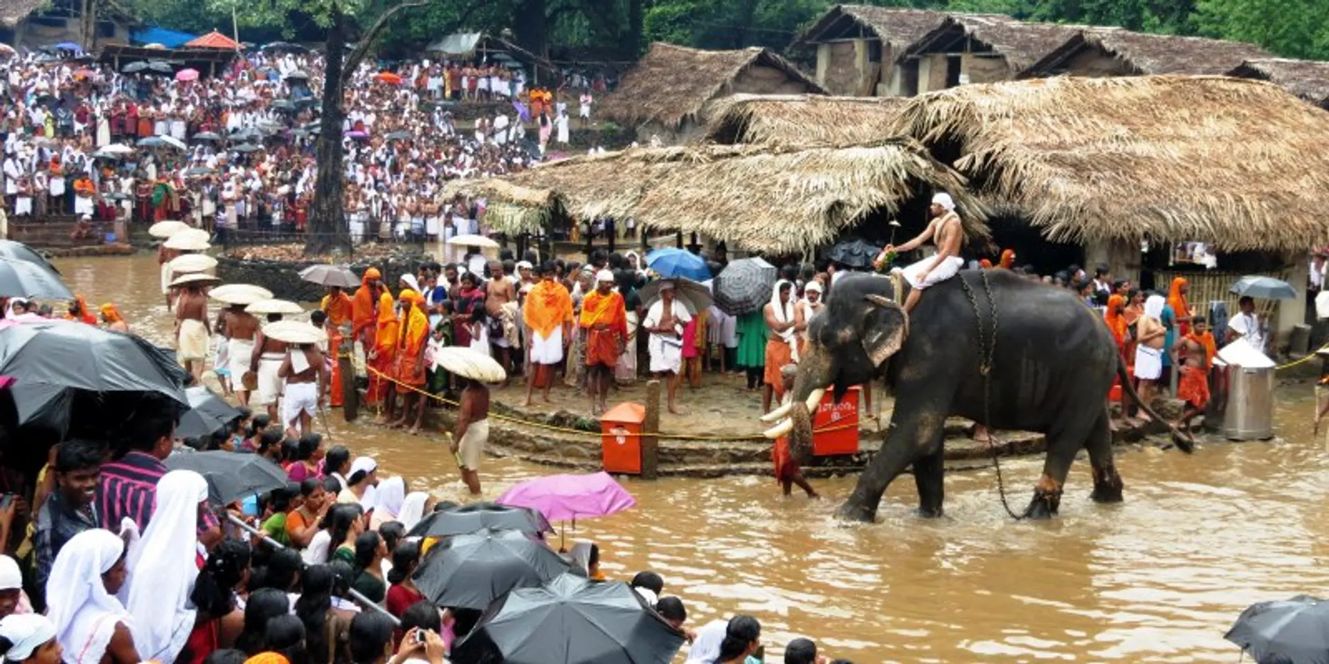 Why places of worship in India are vulnerable to stampedes