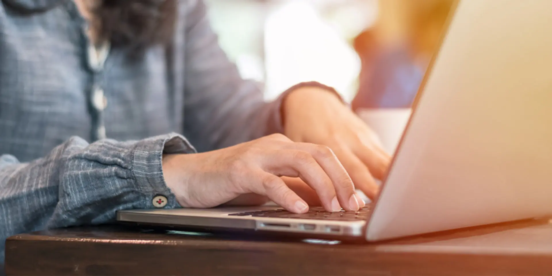 Solutions that can help an amateur blogger sail through