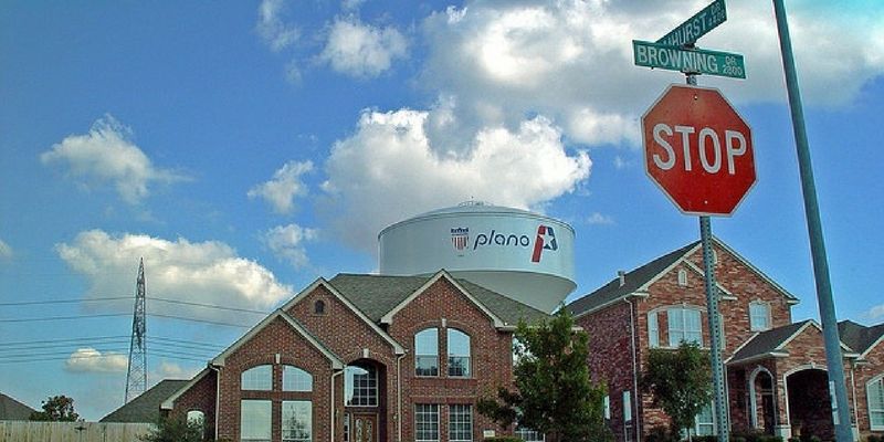 Plano, Texas now has mobile app FixIt Plano to report excess water usage