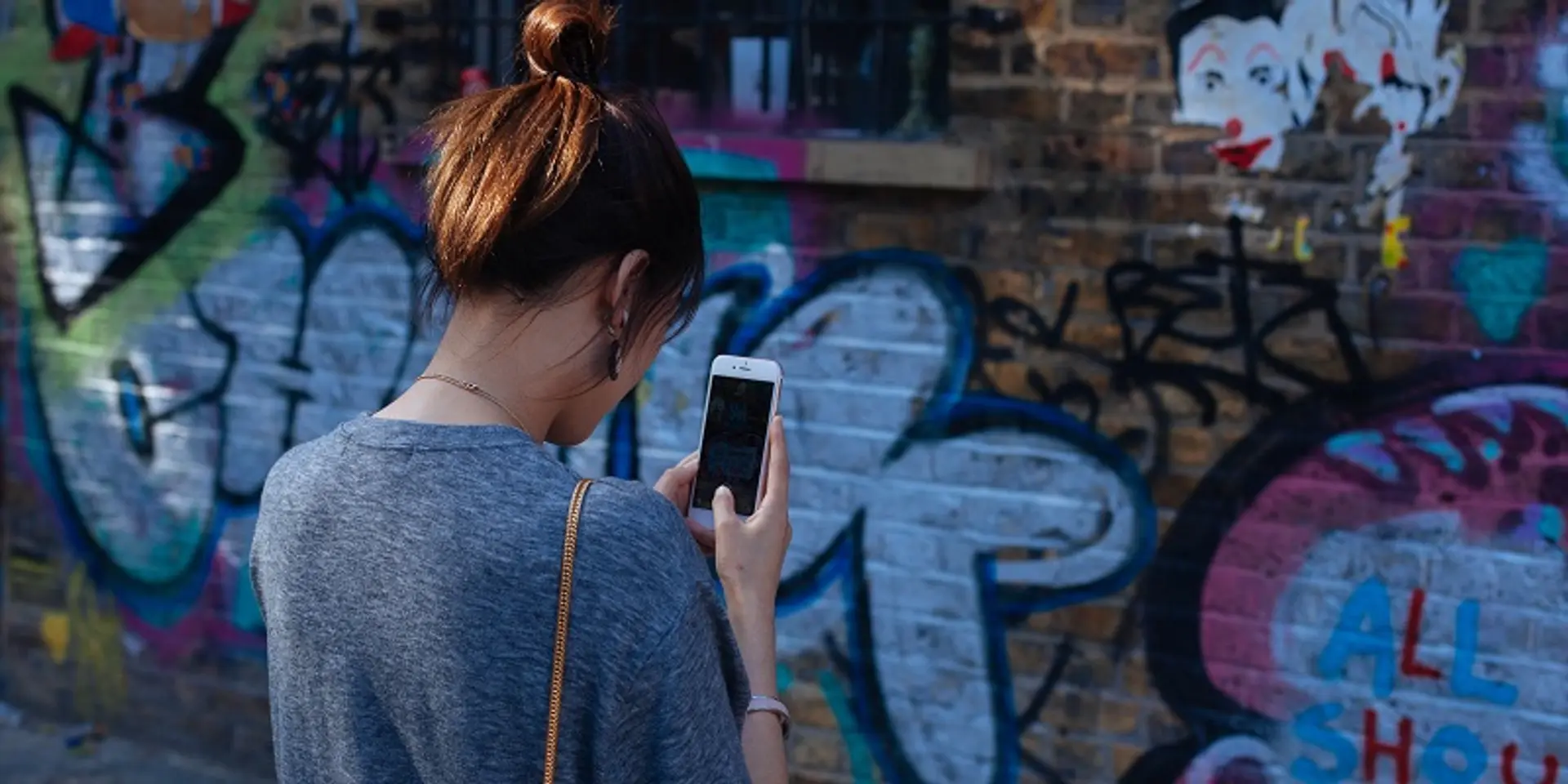 Microsoft releases AI-powered app to help blind 'see'
