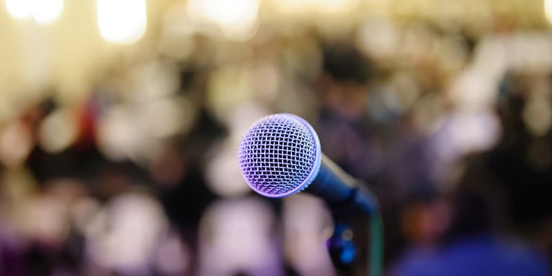How to become an effective public speaker