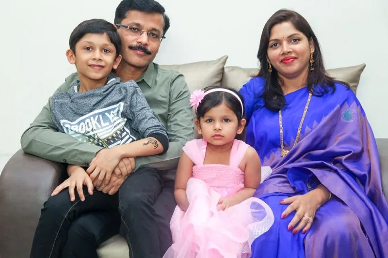 Tukaram Mundhe with his family