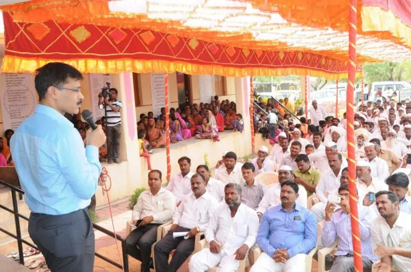 Tukaram Mundhe addressing citizens