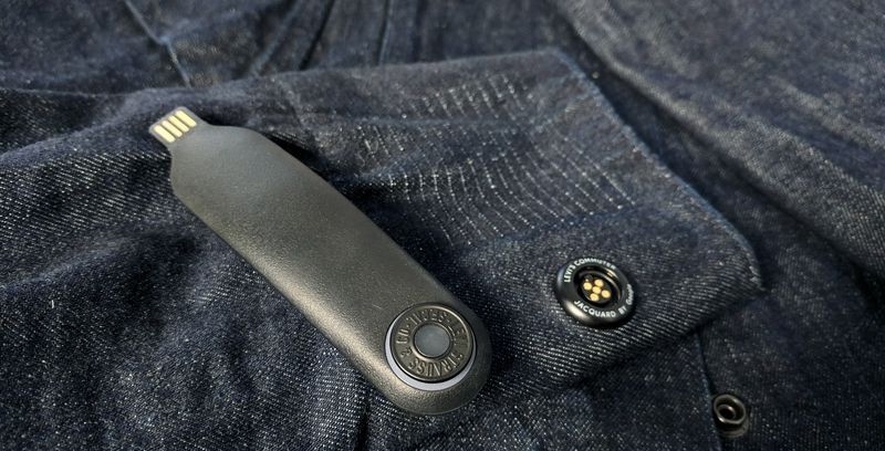 Want to read a text? Let Levi's Google-powered touch-sensitive jacket do it for you