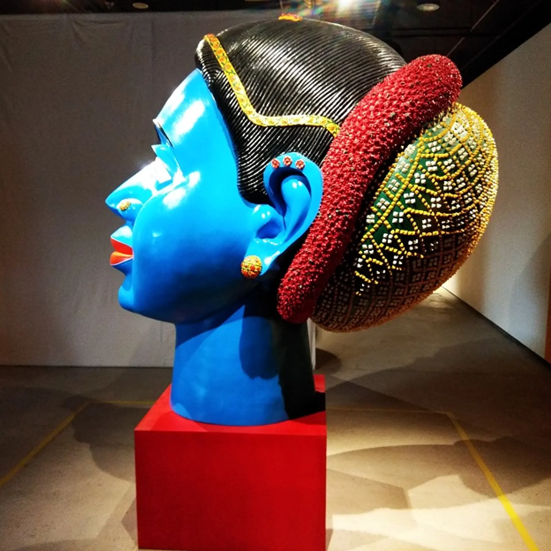 Think different, challenge customers, influence society: expert insights from EcoWorld art exhibits