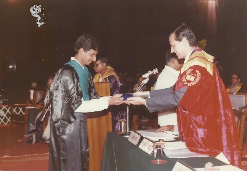 Vasan receiving 'Best All Rounder of the batch' medal at the IIM Graduation