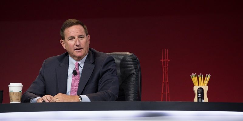 Oracle CEO Mark Hurd says enterprises need to wake up in the cloud era