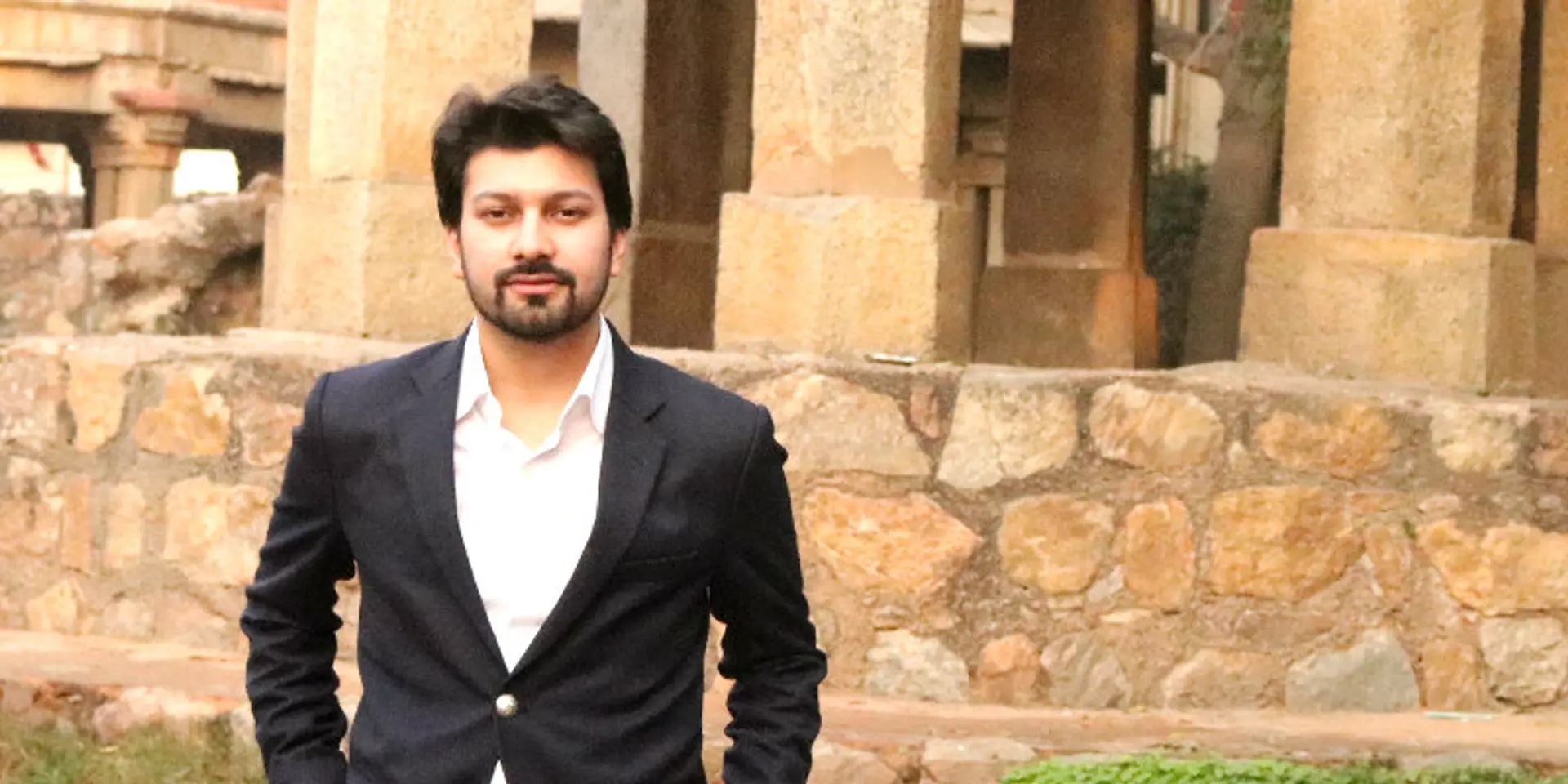 What made a third-generation entrepreneur take a decades-old publication business online?