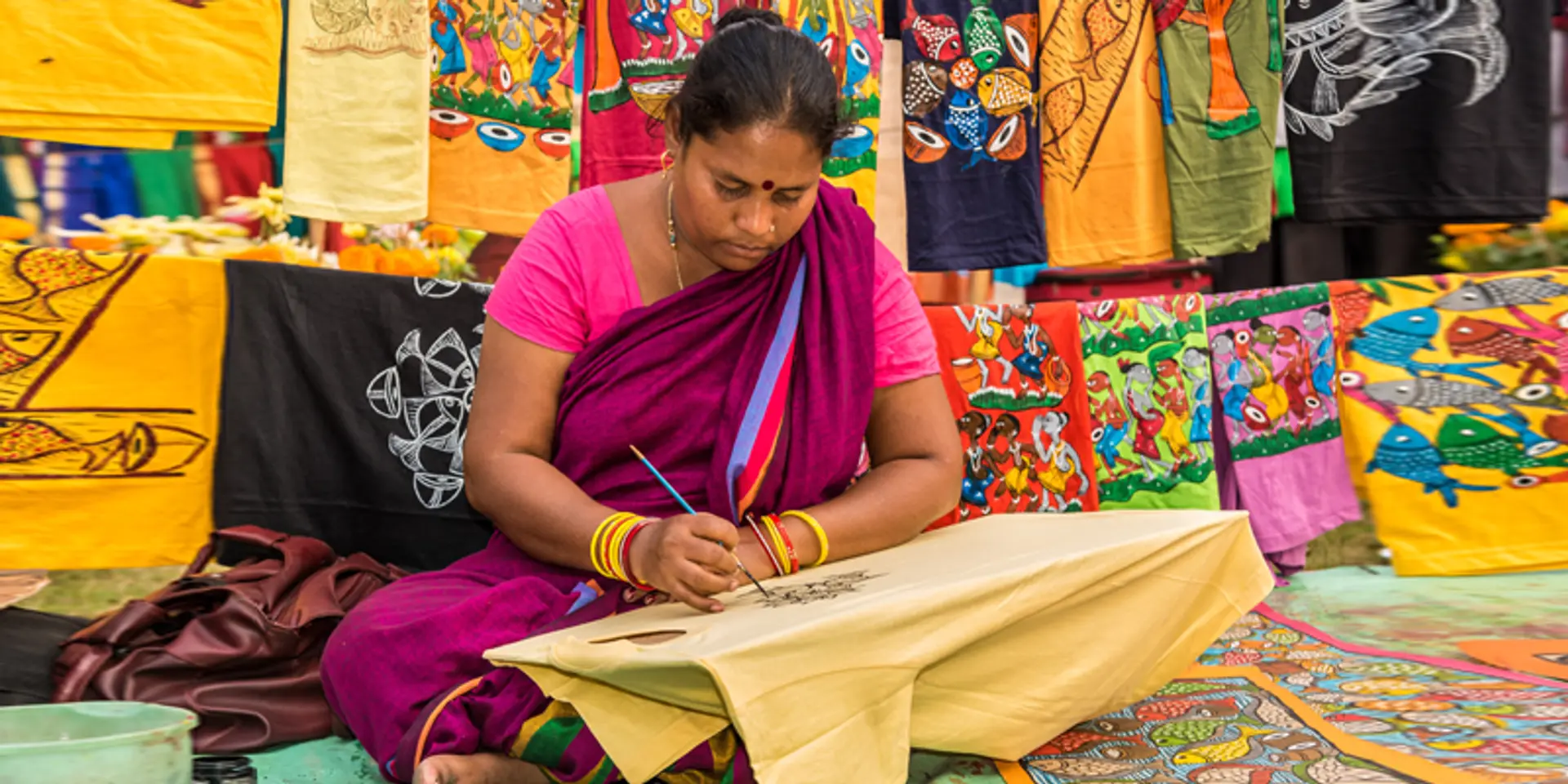 Asian Development Bank invests Rs 137 Cr in Annapurna Finance to provide credit to rural women
