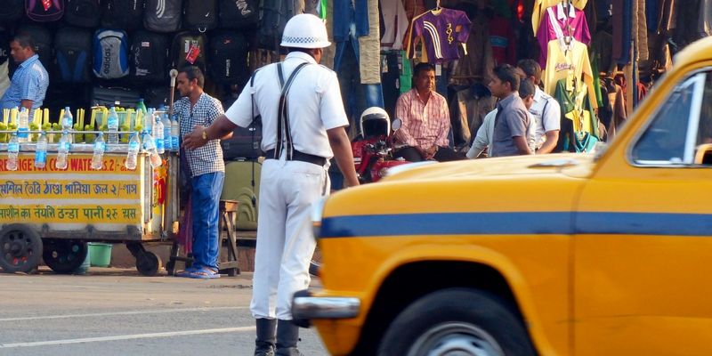 India's first traffic cop to perform his duties with a prosthetic leg