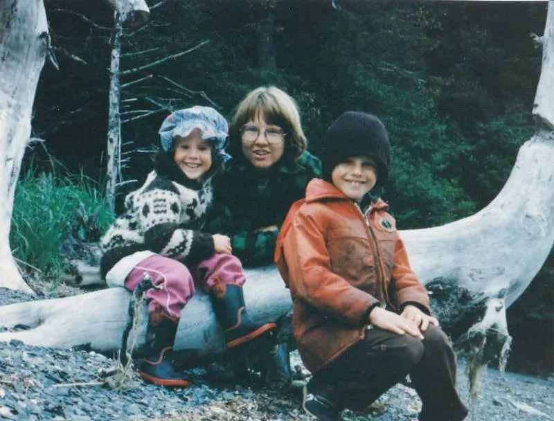 Bretwood, his sister, mom when he was around 6 years old