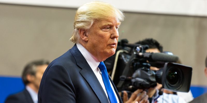 Coronavirus: Donald Trump warns shutdown could 'destroy a country'