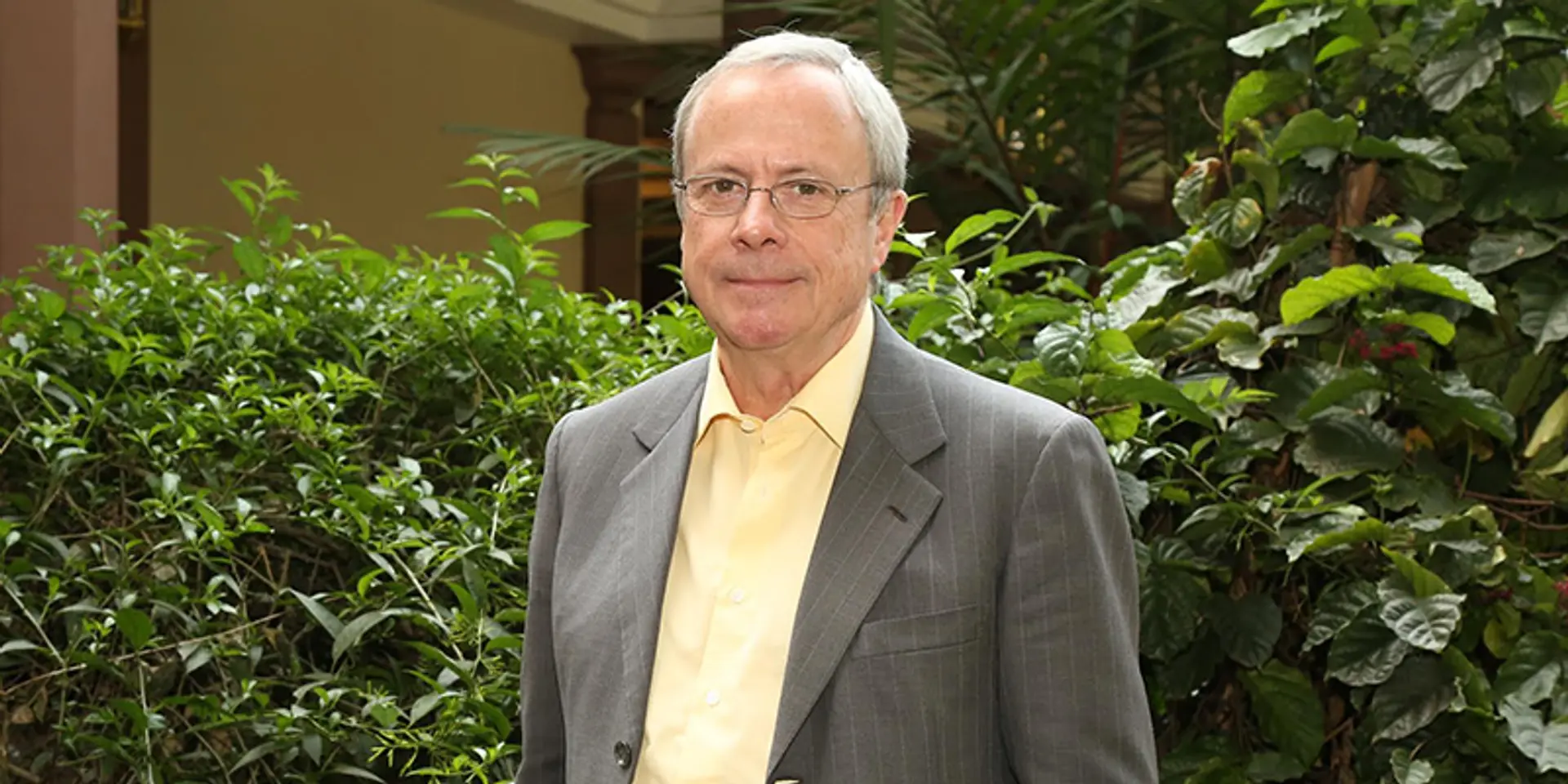 Productivity guru David Allen: ‘Your head’s a crappy office, write everything down’