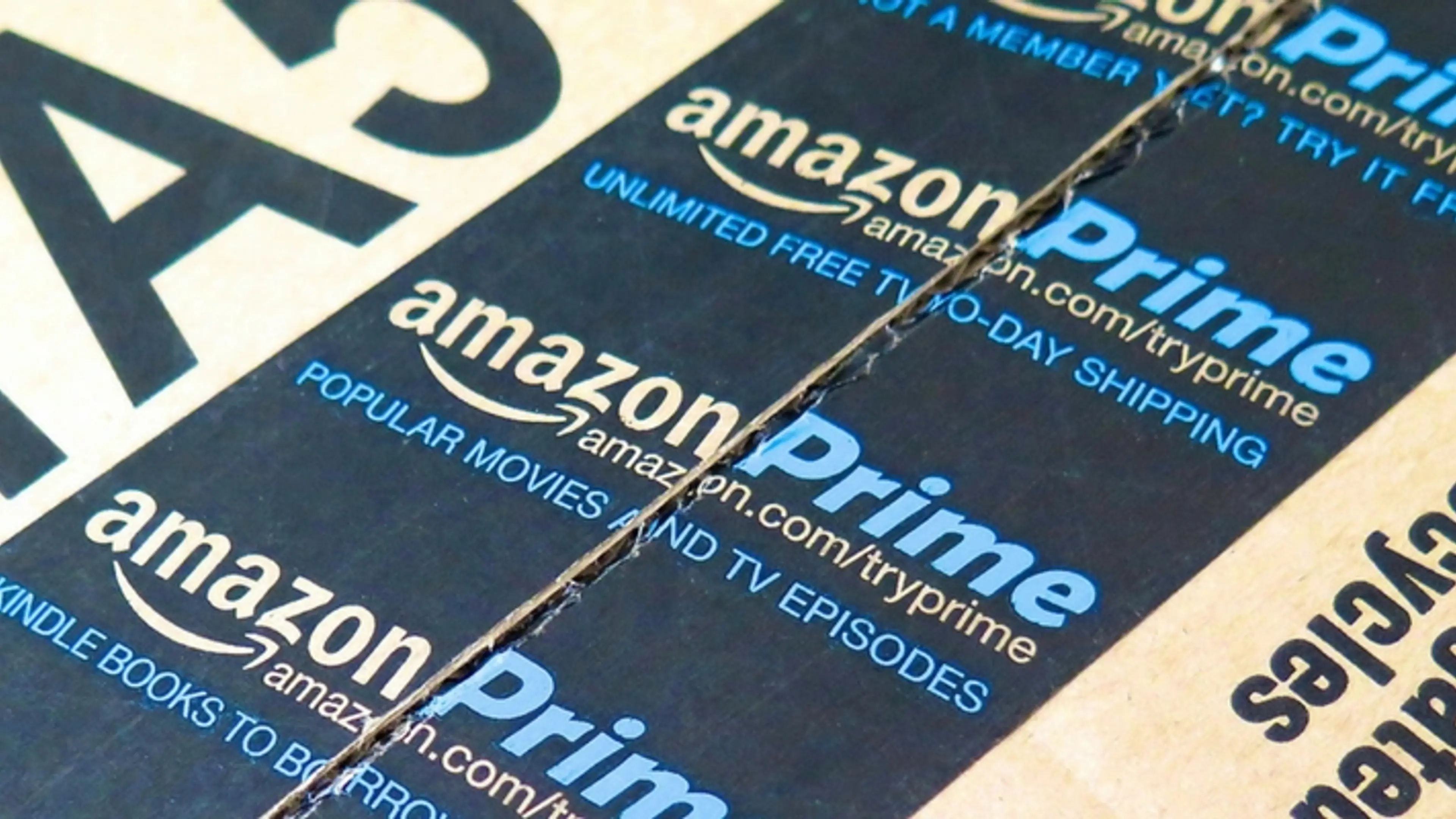 Amazon posts profits on the back of growing sales
