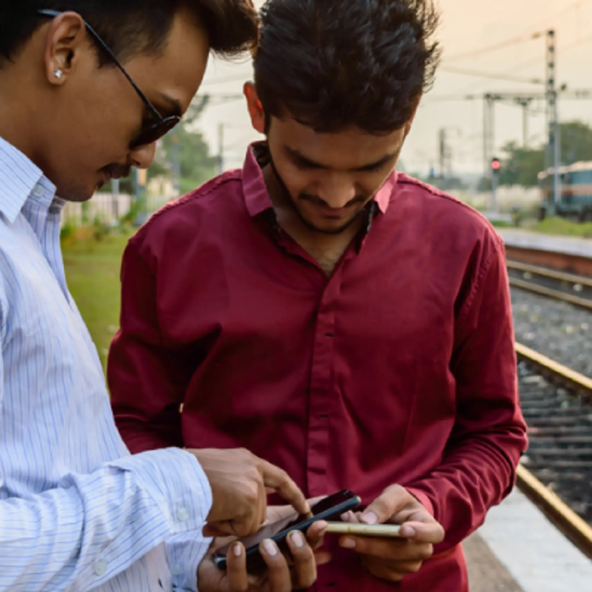 Male users still dominate Internet in India: IAMAI report