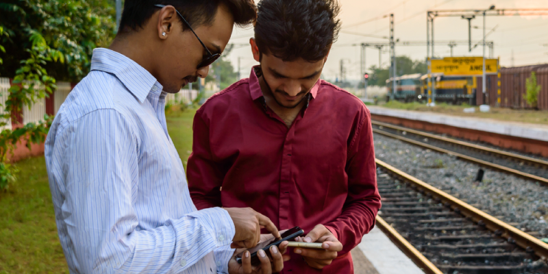 Male users still dominate Internet in India: IAMAI report