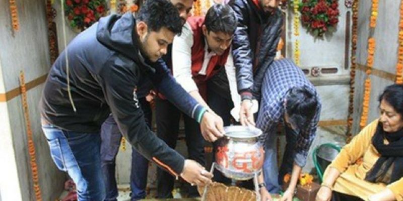 These five friends in Meerut devised a technique to save 100 litres of milk this Shivratri
