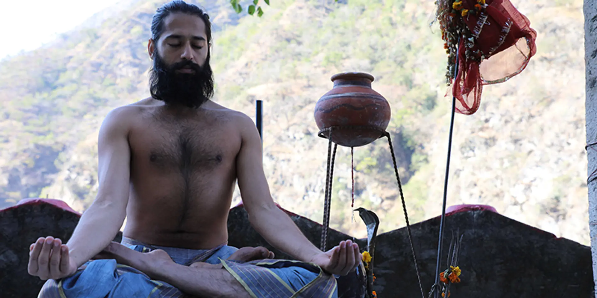 Yoga for those who travel a lot