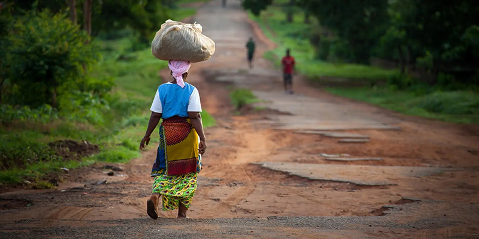 RightMesh: the last-mile connectivity bridging the Digital Divide