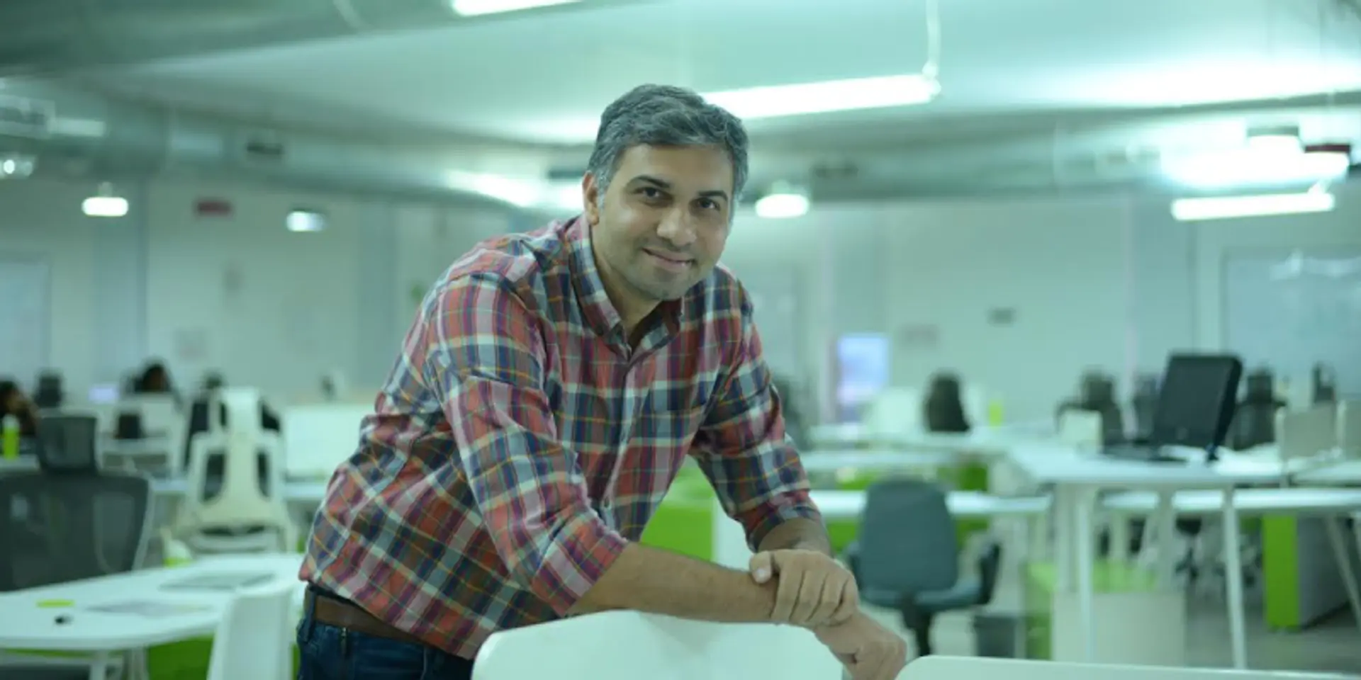 Wooqer wants to simplify work communication with a focus on retail companies