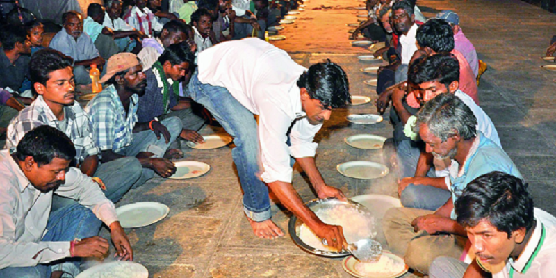 Hunger has no religion: Hyderabad man feeds hundreds of hungry people