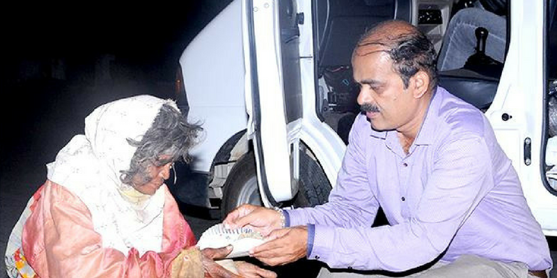This man from Mysuru collects surplus food, helps poor get their next meal