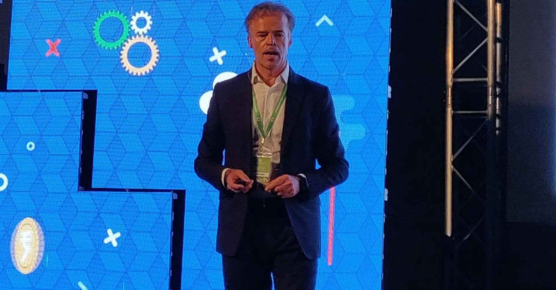 ‘Blockchain ensures transparency on all levels, is the future’: Frans Kempen of IBM