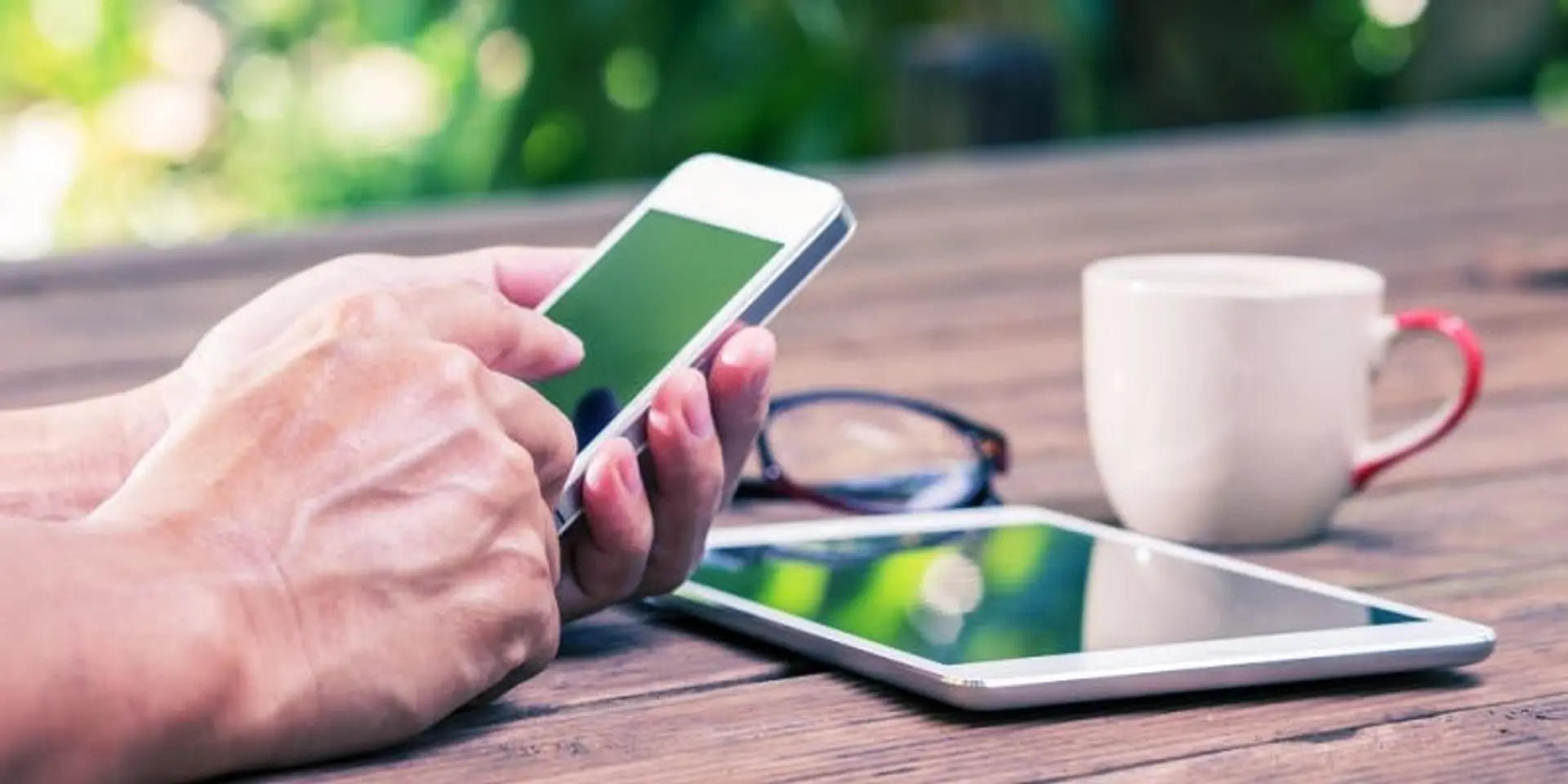 These 5 reading apps have hit the sweet spot of variety, affordability, and accessibility