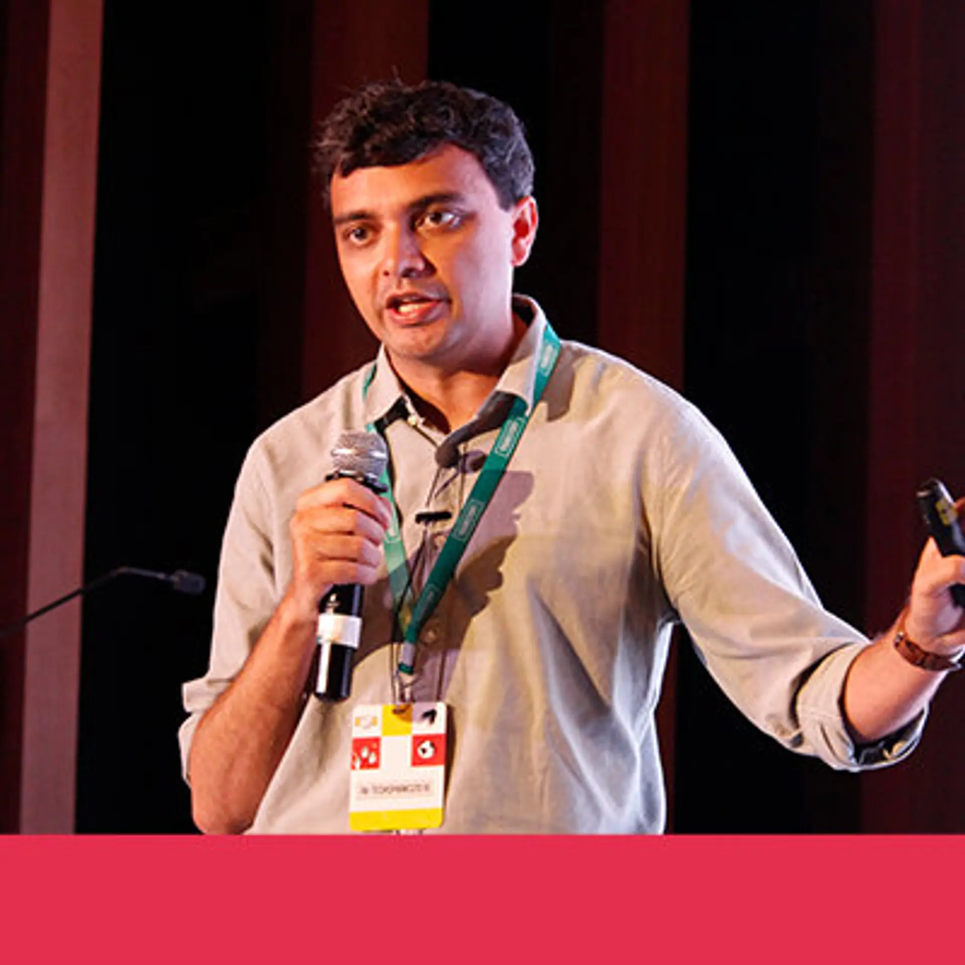 Would you download a 50 MB app at the first go, LinkedIn's Ajay Datta asks at TechSparks 2018