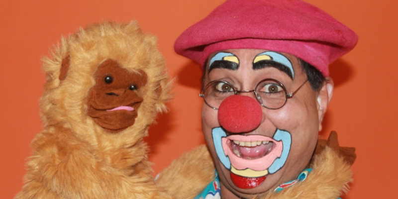 Meet the naval officer who quit his job to become a 'clown' for cancer patients