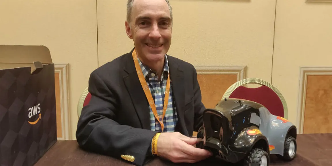 Here's what you need to know about the AWS DeepRacer, the miniature ...