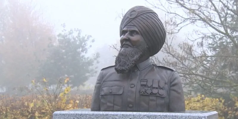 Image of sculpture of WWI Indian solider in the UK