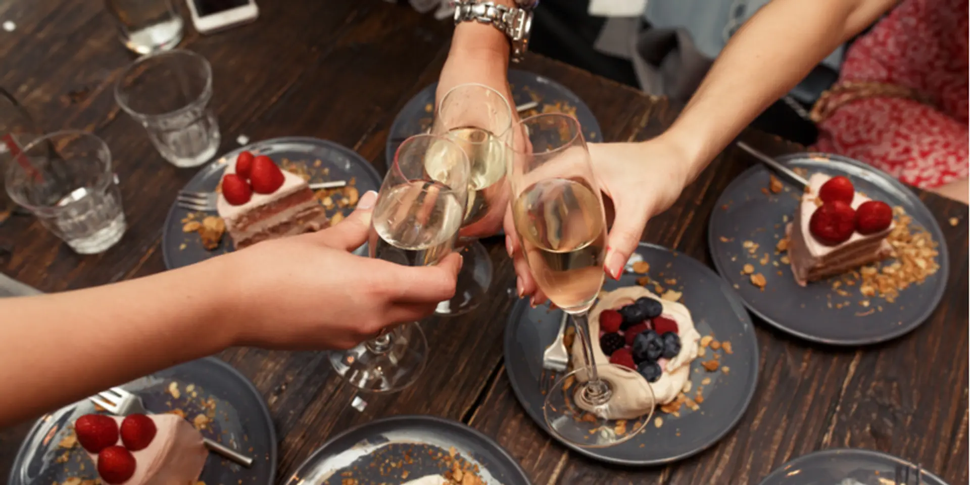 Beyond food, alcohol and ambience: 10 ways to cook up a storm in the F&B sector