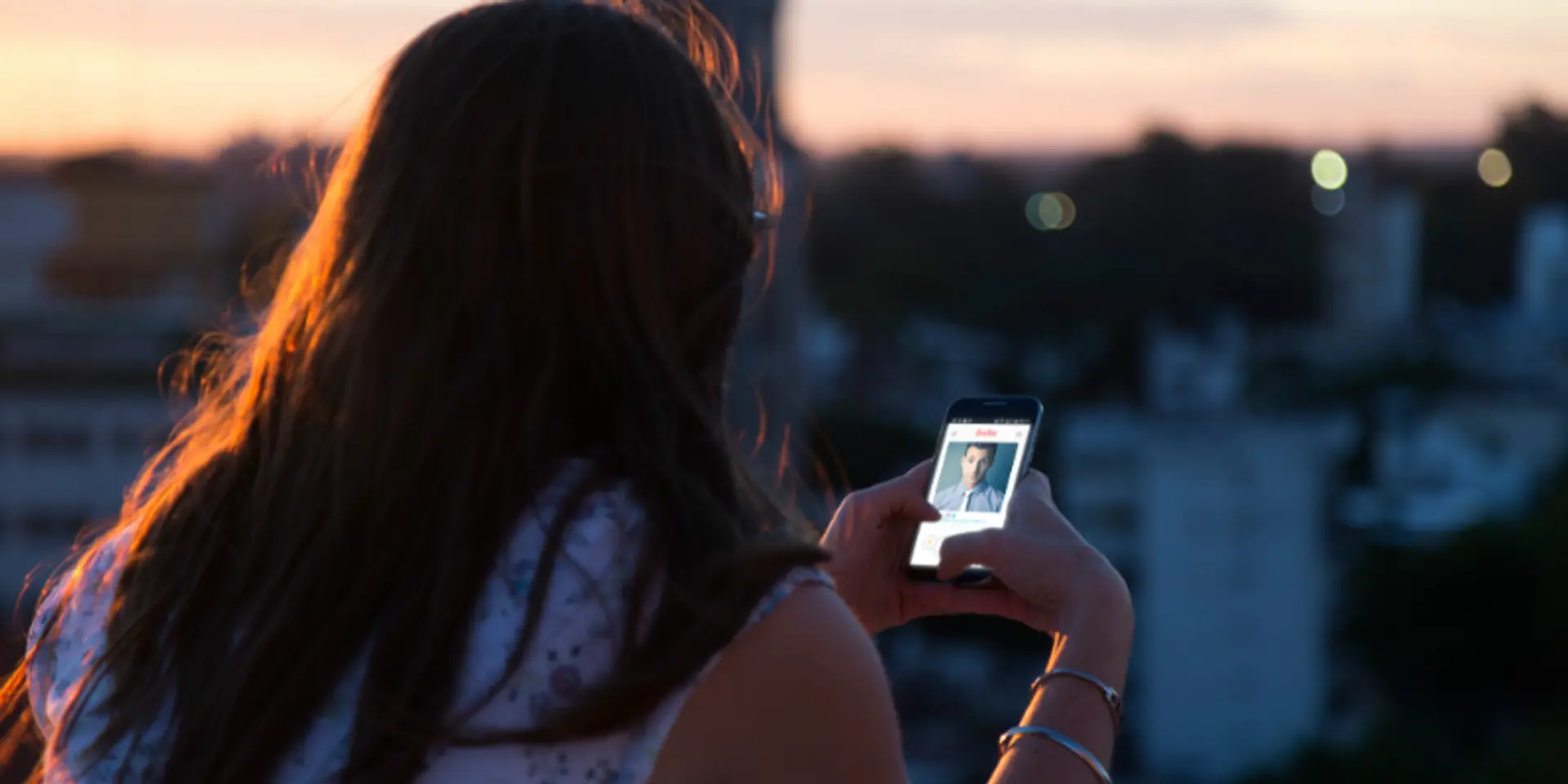 Swipe on Tuesdays at 9 pm for most matches, Tinder’s 2018 ‘Year in Swipe’ report reveals